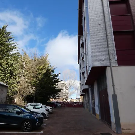 アパート Vivienda La Vega ブリビエスカ
